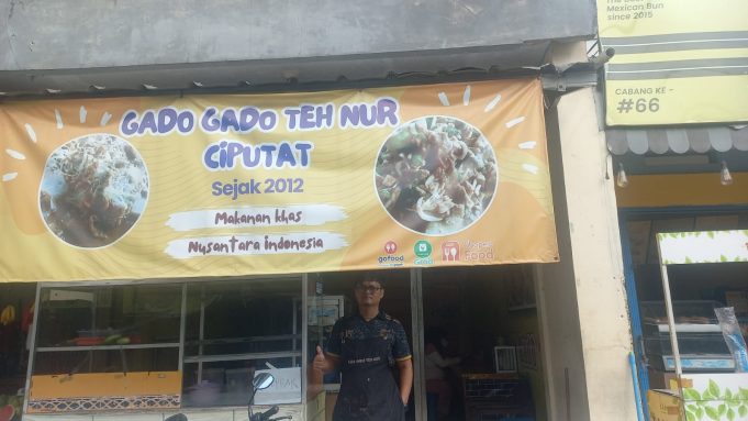 Gado-Gado Membawa Berkah Buat Keluarga
