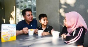 Bangun Kebiasaan Sarapan Bersama, McDonald’s Bagikan Lebih dari 135 Ribu Porsi Sarapan Gratis