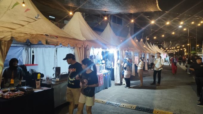Bahagia Pelaku UMKM Bisa Raup Cuan di Festival Kali Pasir