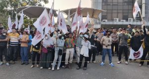 Dugaan Alih Fungsi RTH Taman Potret, Almamater Lima Kembali Gelar Aksi Demo di Kawasan Komersial Skandinavia Tangerang