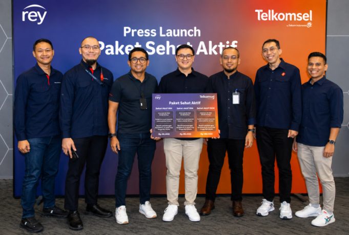 Tetap Terhubung Sekaligus Terlindungi, Telkomsel dan Rey Luncurkan Paket Telkomsel Sehat Aktif