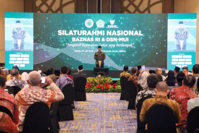 BAZNAS Bersama DSN-MUI Beri Anugerah Kepatuhan Zakat bagi Perusahaan Syariah