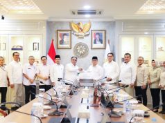 Melalui BAZNAS, KP2MI Serahkan Bantuan Rp100 Juta untuk Masyarakat