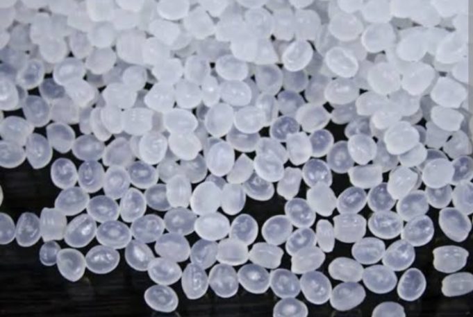 Alarm Industri Plastik RI! Produk China Banjir, Pabrik Mulai Kurangi Jam Kerja