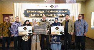 Apresiasi Bank Mega Syariah, Serahkan Grand Prize Voucher Haji Khusus Senilai Rp245 Juta