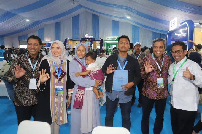 Gelar Akad Massal di Batang, BTN Jadi Penyalur Terbesar Akad Rumah Subsidi