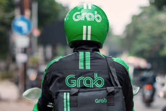 Perkuat Keselamatan Transportasi, Grab Latih 1.052 Mitra Berkendara Aman di Lima Kota