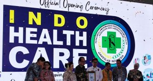 Menkes Buka Pameran INDOHEALTHCARE GAKESLAB EXPO 2025