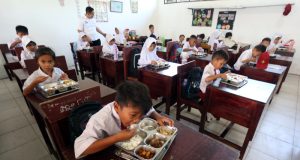BGN Hitung Ulang Anggaran MBG, Guru Besar IPB Tawarkan Menu Lokal Bergizi Rp7.000