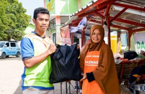 Dari Dapur Umum BAZNAS, Penyintas Gempa NTT Bangkit dan Menguatkan Sesama