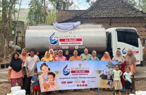 Tempo Scan Group Salurkan Air Bersih ke Area Terdampak Kekeringan Ekstrim