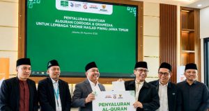 BAZNAS RI Salurkan Ratusan Al-Qur’an bagi LTM NU Jatim