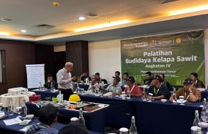 AKPY-BPDP-Ditjenbun Ajak Pekebun Paser Perbarui Ilmu Budidaya Sawit