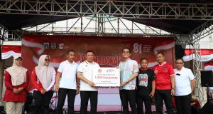 Rayakan HUT RI ke-81, Optik Melawai Donasikan 1000 Kacamata di Jakarta Utara