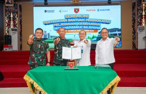 Pupuk Kaltim Hibahkan Mini ICU, Perkuat Mobilitas Layanan RS TNI AD Balikpapan