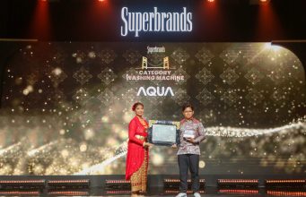 Raih 2 Penghargaan Superbrands 2026, AQUA Elektronik Perkuat Kepercayaan Konsumen