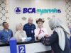 Jajaran Direksi BCA Syariah Menyapa Langsung Nasabah di Hari Pelanggan Nasional 2026