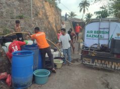 BAZNAS Distribusikan Air Bersih untuk Penyintas Gempa NTT