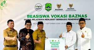 BAZNAS RI Salurkan Beasiswa Vokasi Menjahit untuk Mustahik di Majalengka