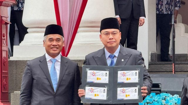 Upacara hari postel