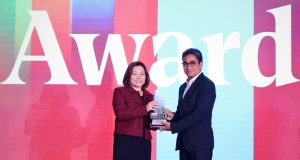 KAI Logistik Raih Penghargaan Sector Champion Logistik pada Danantara Indonesia CX100 Award 2026